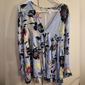 Free People Womans Large Blue Vneck Top